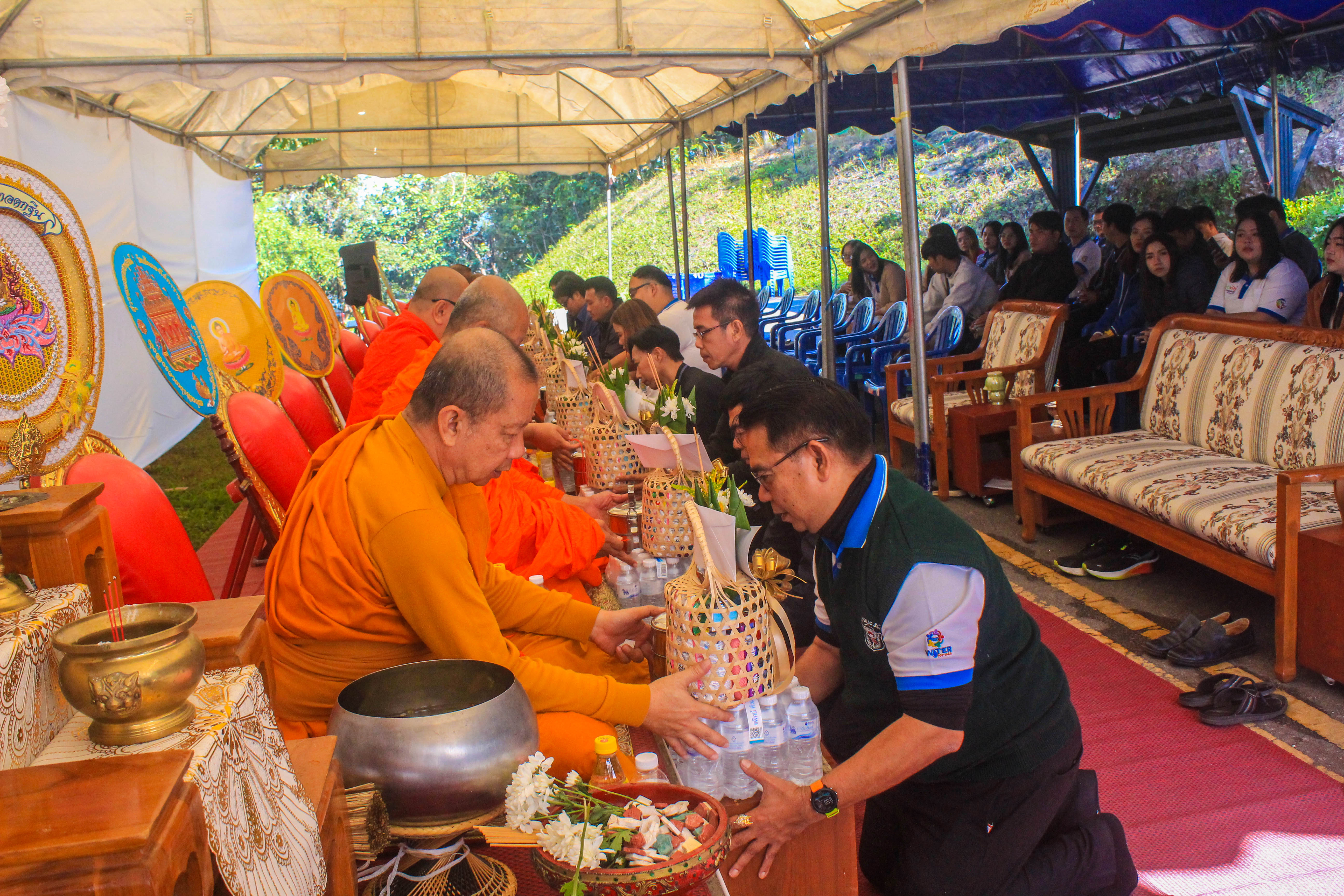 โครงการส่งน้ำและบำรุงรักษาแม่แฝก-แม่งัดสมบูรณ์ชล ไหว้ศาลสถิตประจำโครงการฯ พร้อมจัดพิธีเจริญพระพุทธมนต์ และทำบุญถวายภัตตาหาร เนื่องในเทศกาลส่งท้ายปีเก่าต้อนรับปีใหม่ ๒๕๖๘